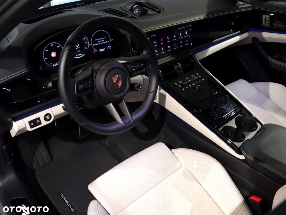 Porsche Panamera 4 E-Hybrid PHEV - 15