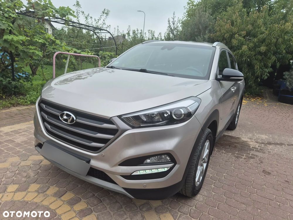 Hyundai Tucson 1.6 GDI BlueDrive GO 2WD - 27