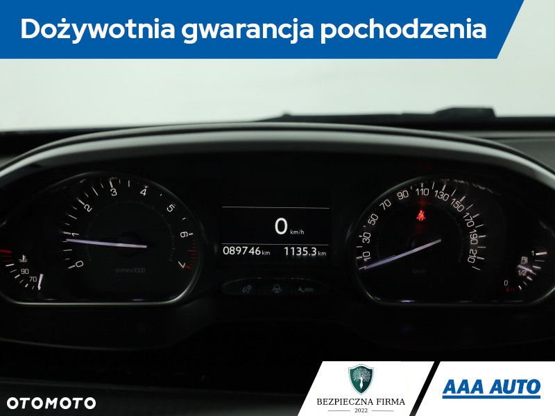 Peugeot 2008 - 9