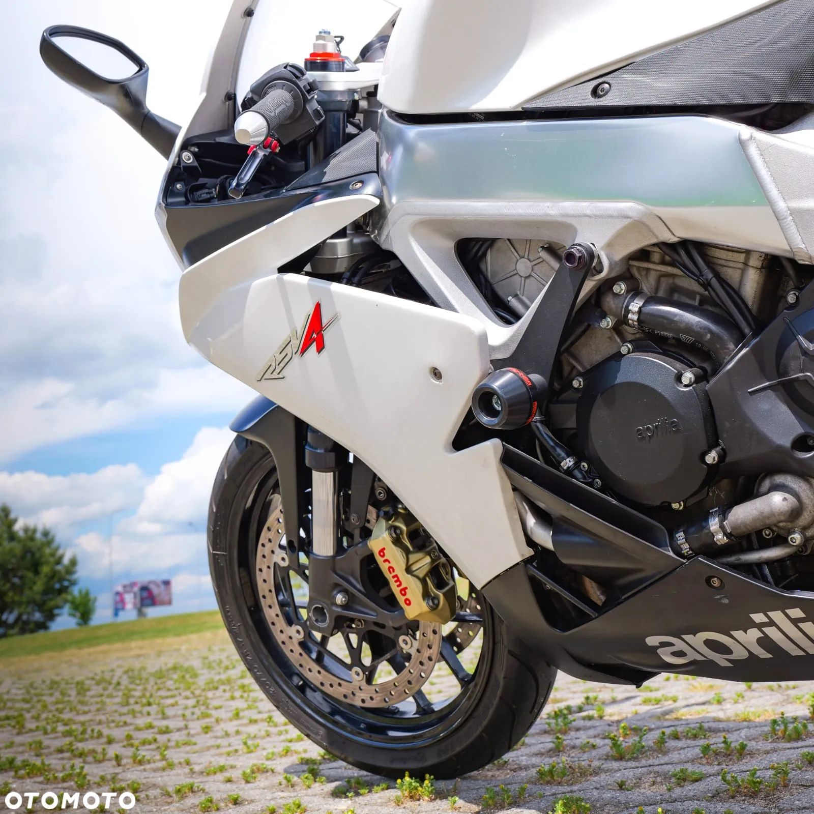 Aprilia Inny - 1