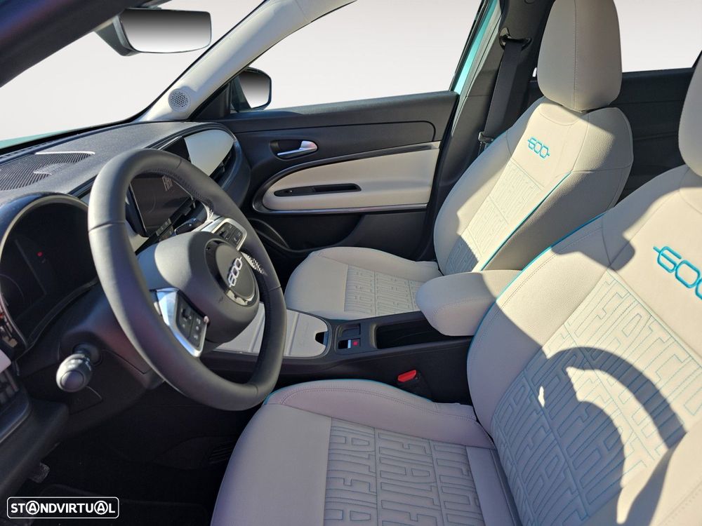 Fiat 600 1.2 Hybrid La Prima - 9