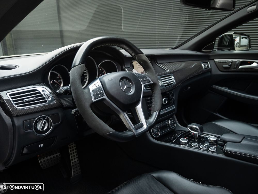 Mercedes-Benz CLS 63 AMG S Shooting Brake 4-Matic - 30