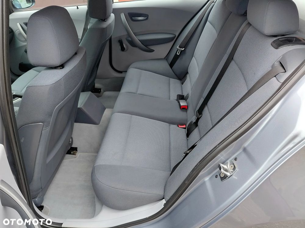 BMW Seria 1 - 12