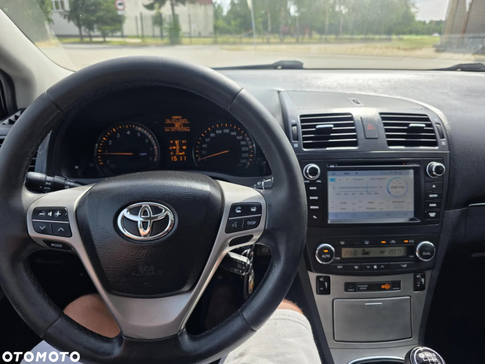 Toyota Avensis - 7
