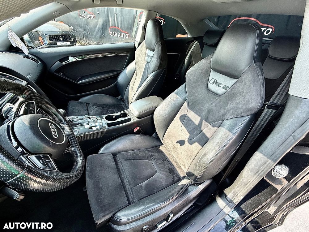 Audi RS5 Coupe 4.2 FSI quattro Stronic - 11