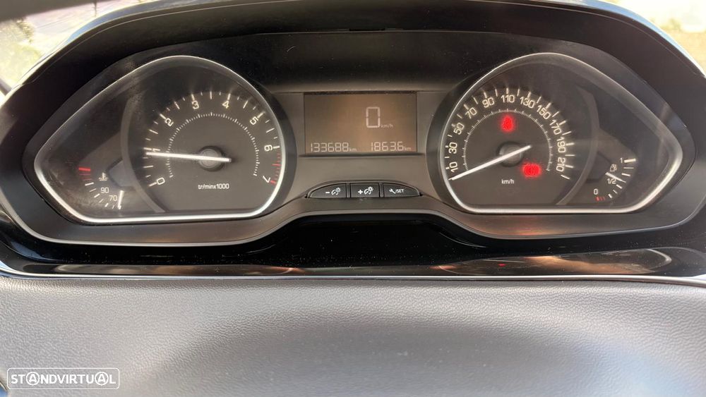 Peugeot 208 PureTech 82 Active - 9