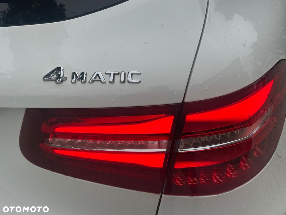 Mercedes-Benz GLC - 29