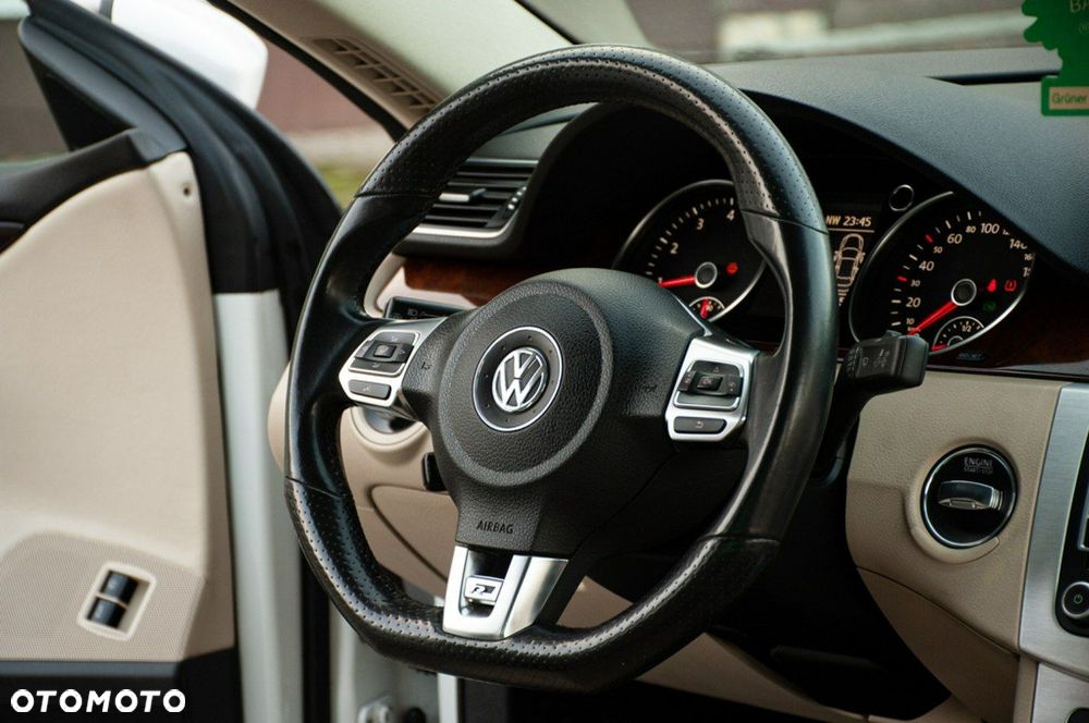 Volkswagen Passat CC - 37
