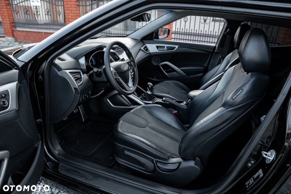 Hyundai Veloster 1.6 Premium - 18