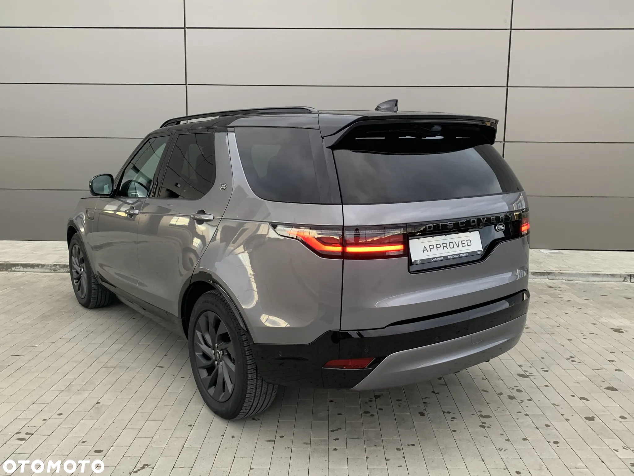 Land Rover Discovery - 4