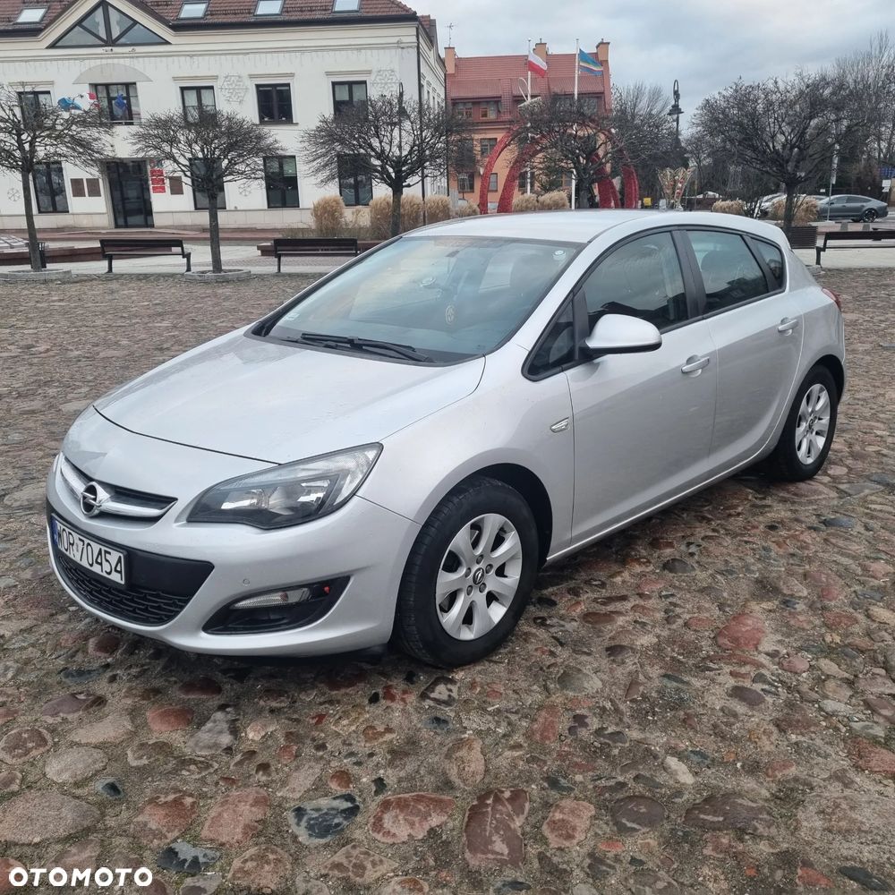 Opel Astra - 1