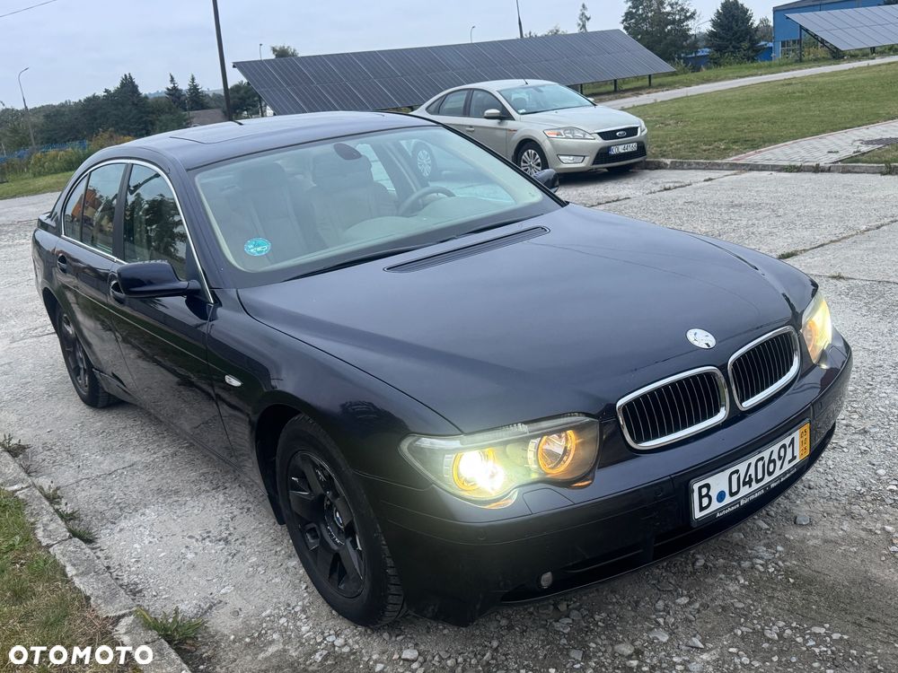 BMW Seria 7 735i L - 15