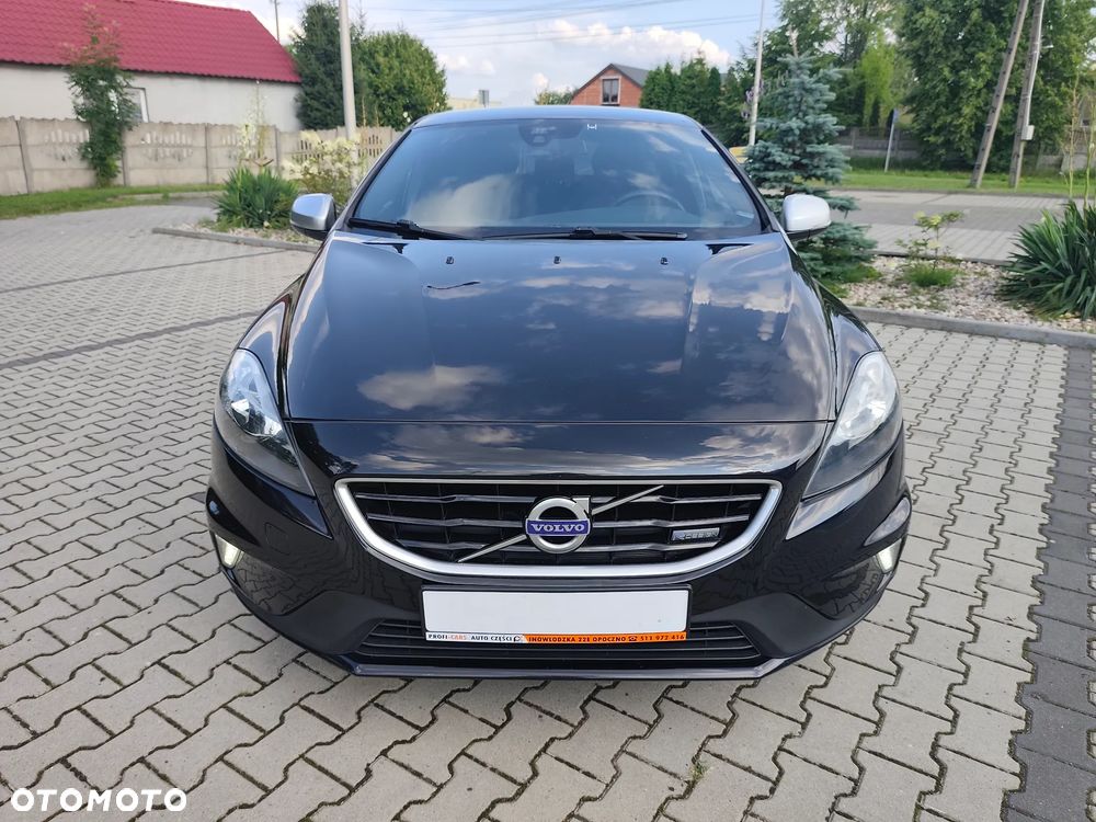 Volvo V40 D2 R Design - 10