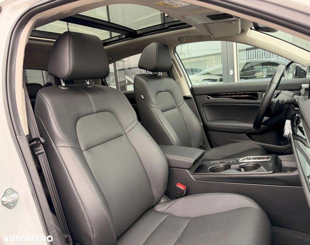 Honda Civic 2.0 e:HEV E-CVT Advance - 10