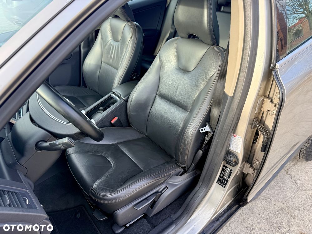 Volvo XC 60 D4 Edition Pro - 9