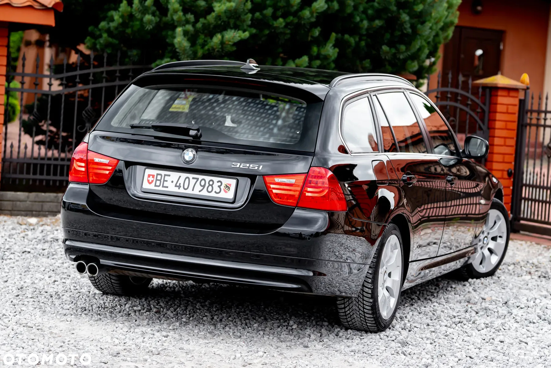BMW Seria 3 325i xDrive Touring Edition Sport - 8