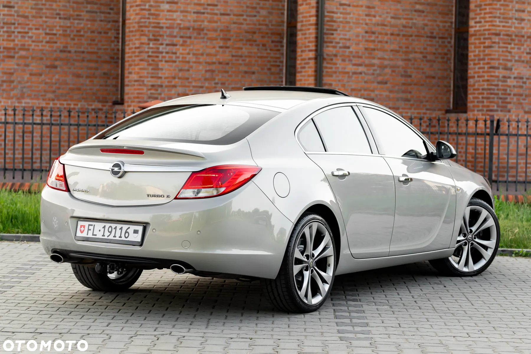 Opel Insignia 2.0 Turbo 4x4 Cosmo - 9