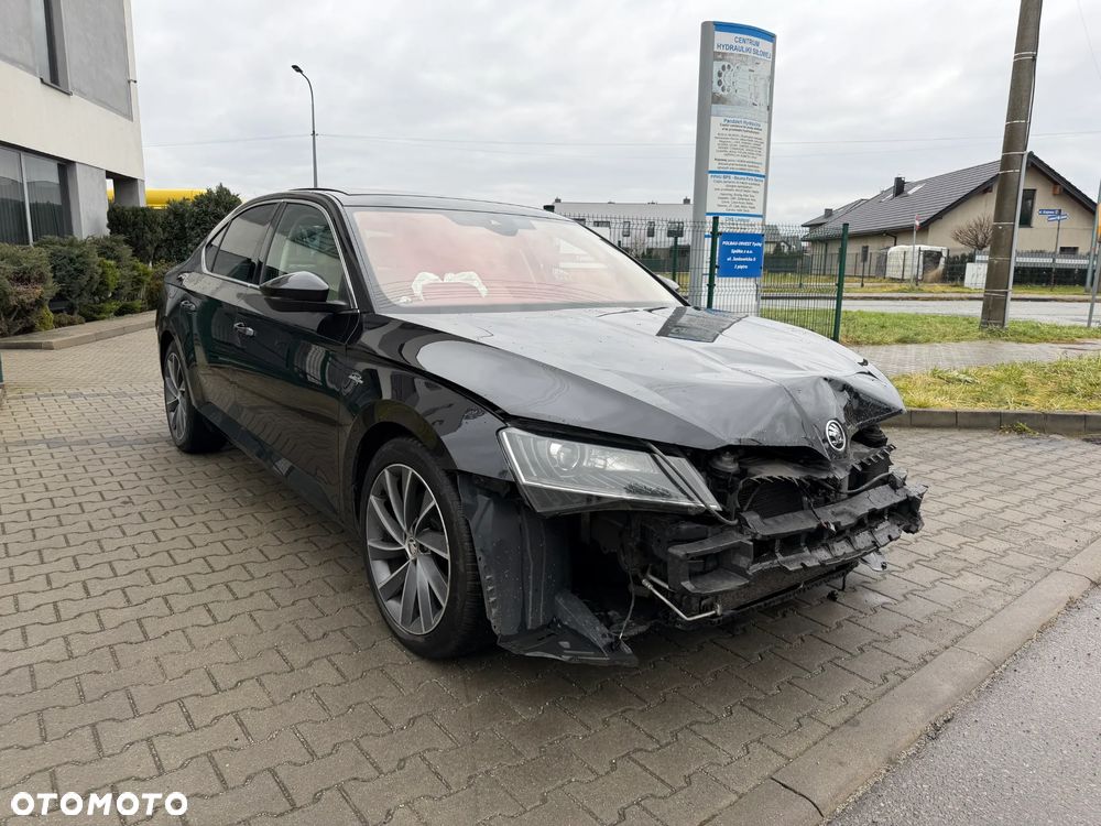 Skoda Superb 2.0 TDI 4x4 L&K DSG - 1