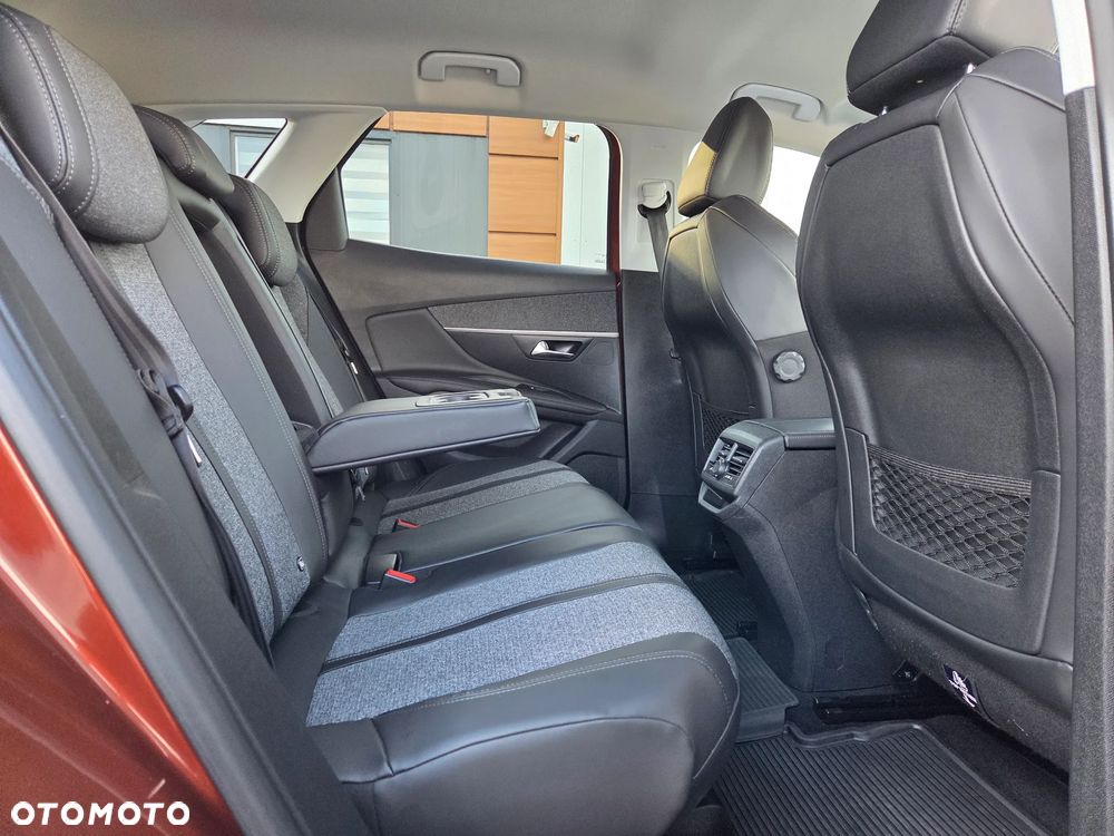 Peugeot 3008 BlueHDi 130 Stop & Start EAT8 Allure Business-Paket - 31