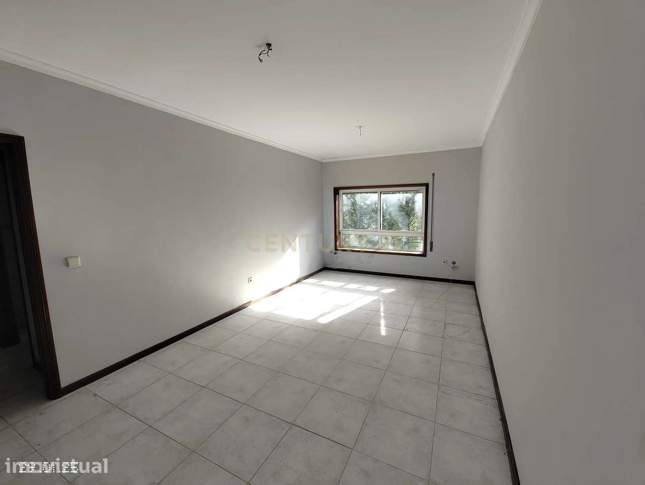 Apartamento T1 em Baltar - Paredes com 1 lugar de garagem na cave - Grande imagem: 2/16