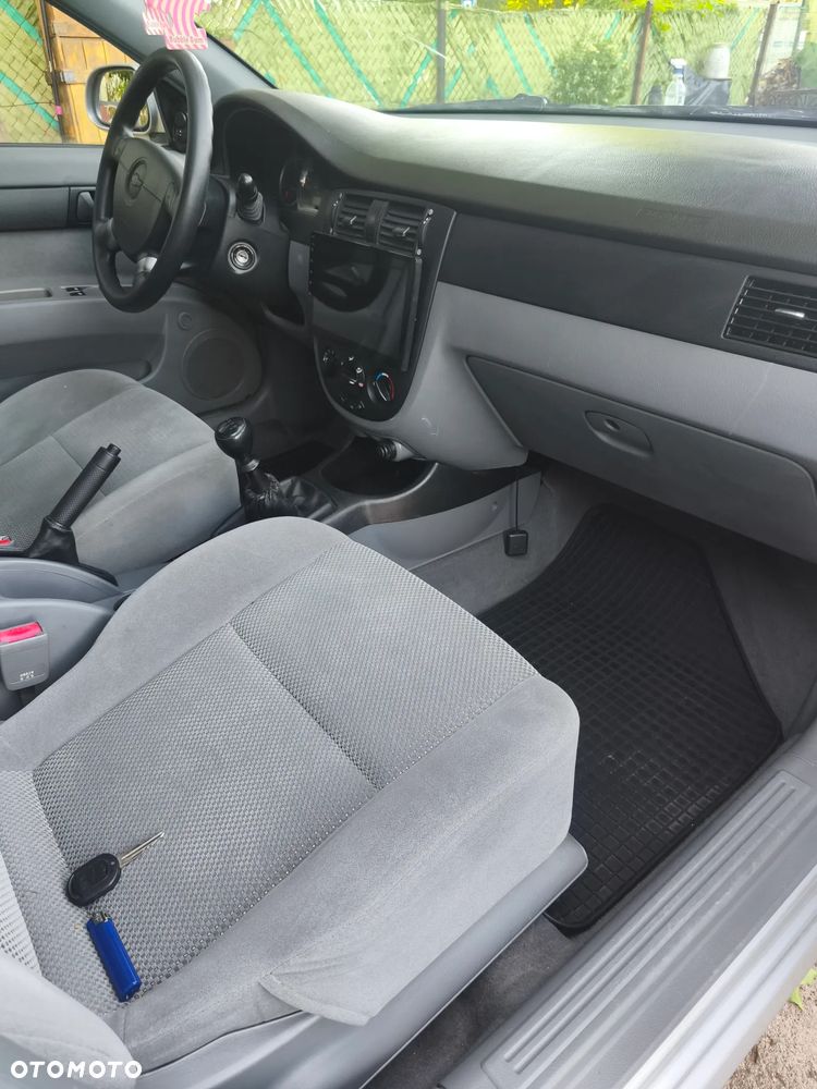 Chevrolet Lacetti 1.4 SE / Star - 14
