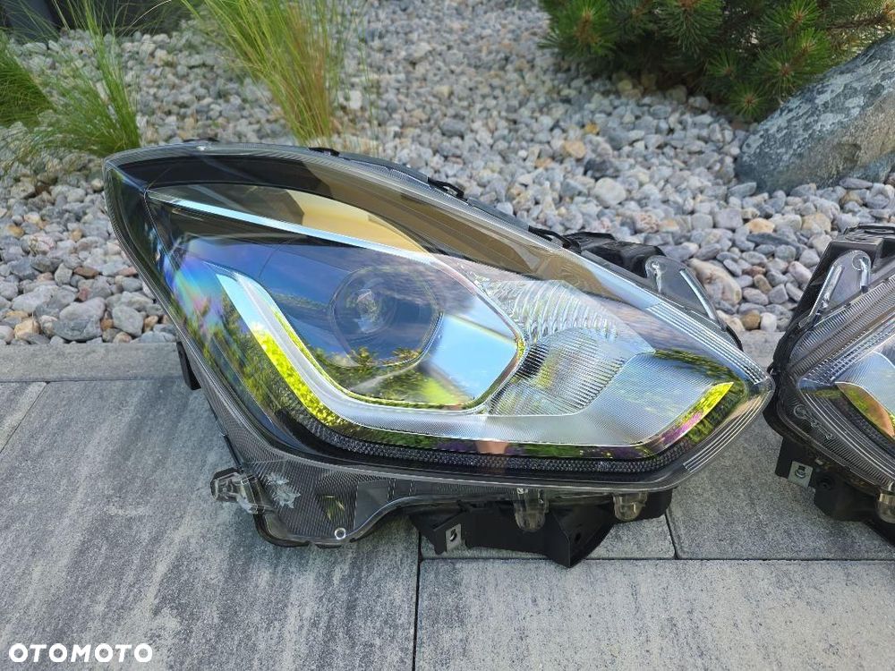 SUZUKI SWIFT MK8 Lampy przód Kompletne Full Led Dynamic W2966 24681 17-23 - 4