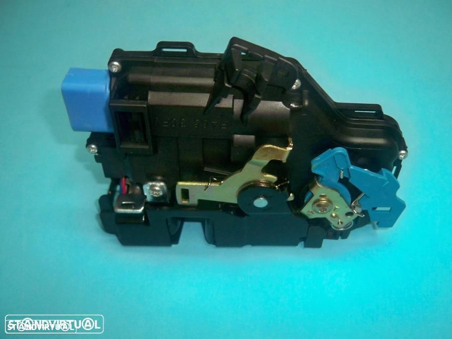 Fecho fechadura porta eléctrico Vw Golf V, Touareg, Touran, Caddy  Skoda Octavia Seat Toledo NOVO - 1