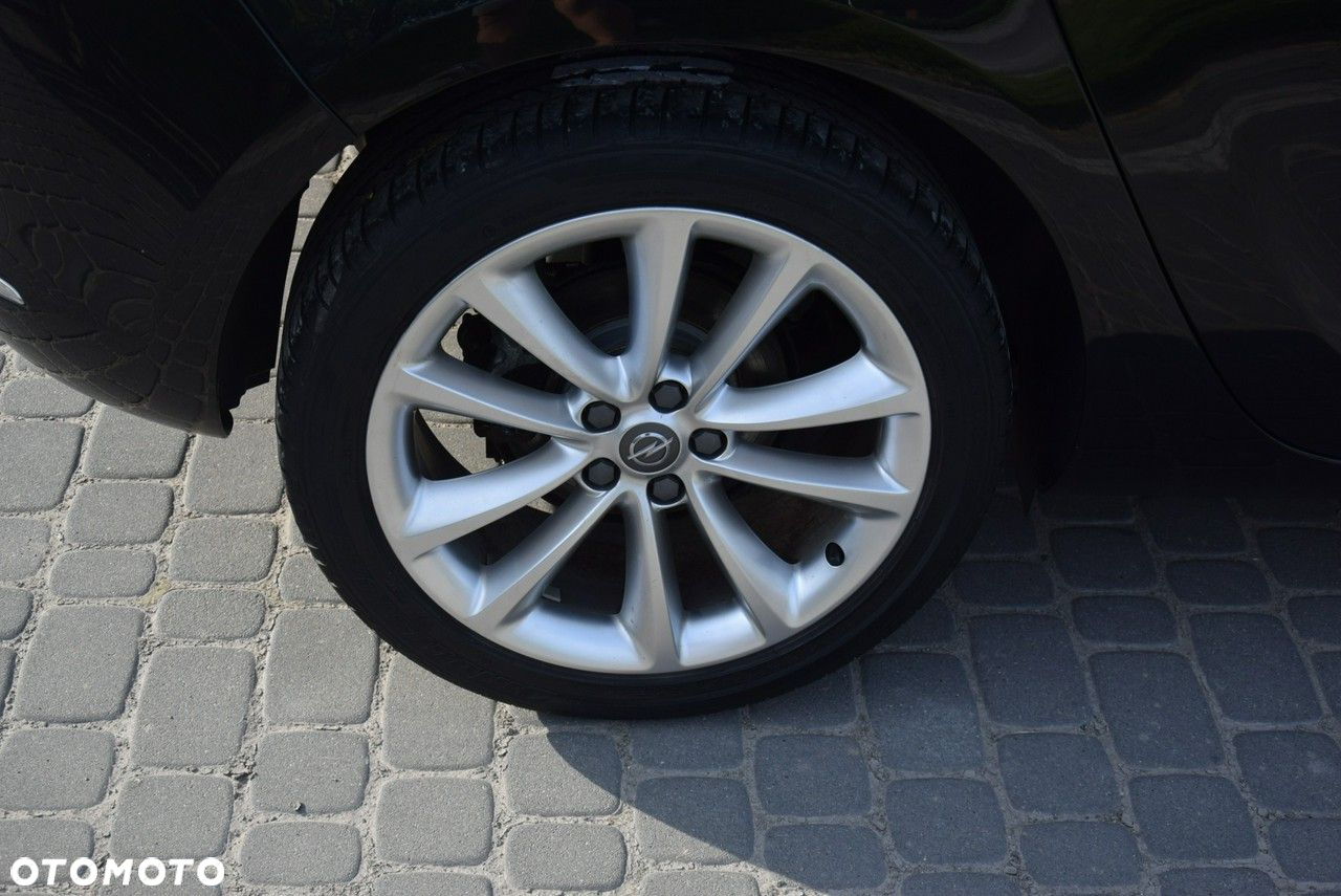 Opel Astra 1.4 Turbo 150 Jahre - 16