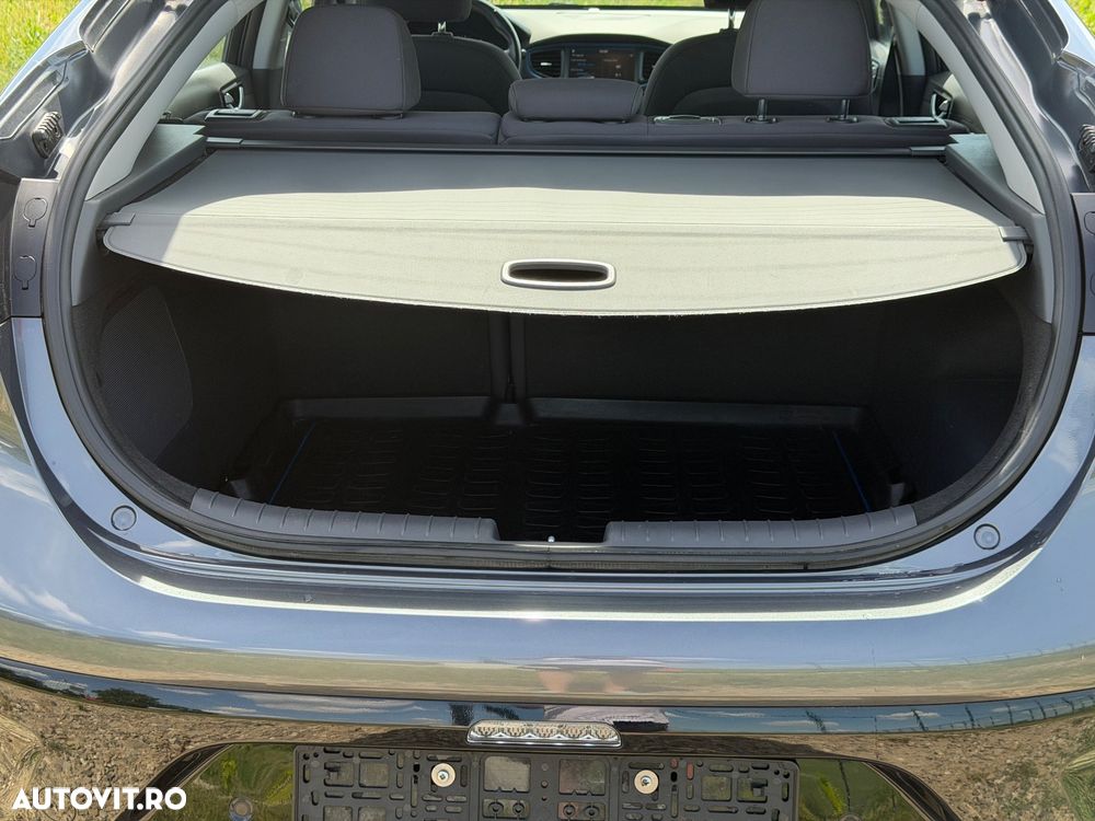 Hyundai IONIQ 141CP Exclusive - 17