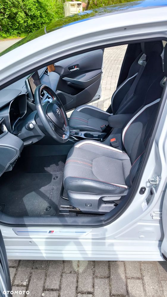 Toyota Corolla - 16