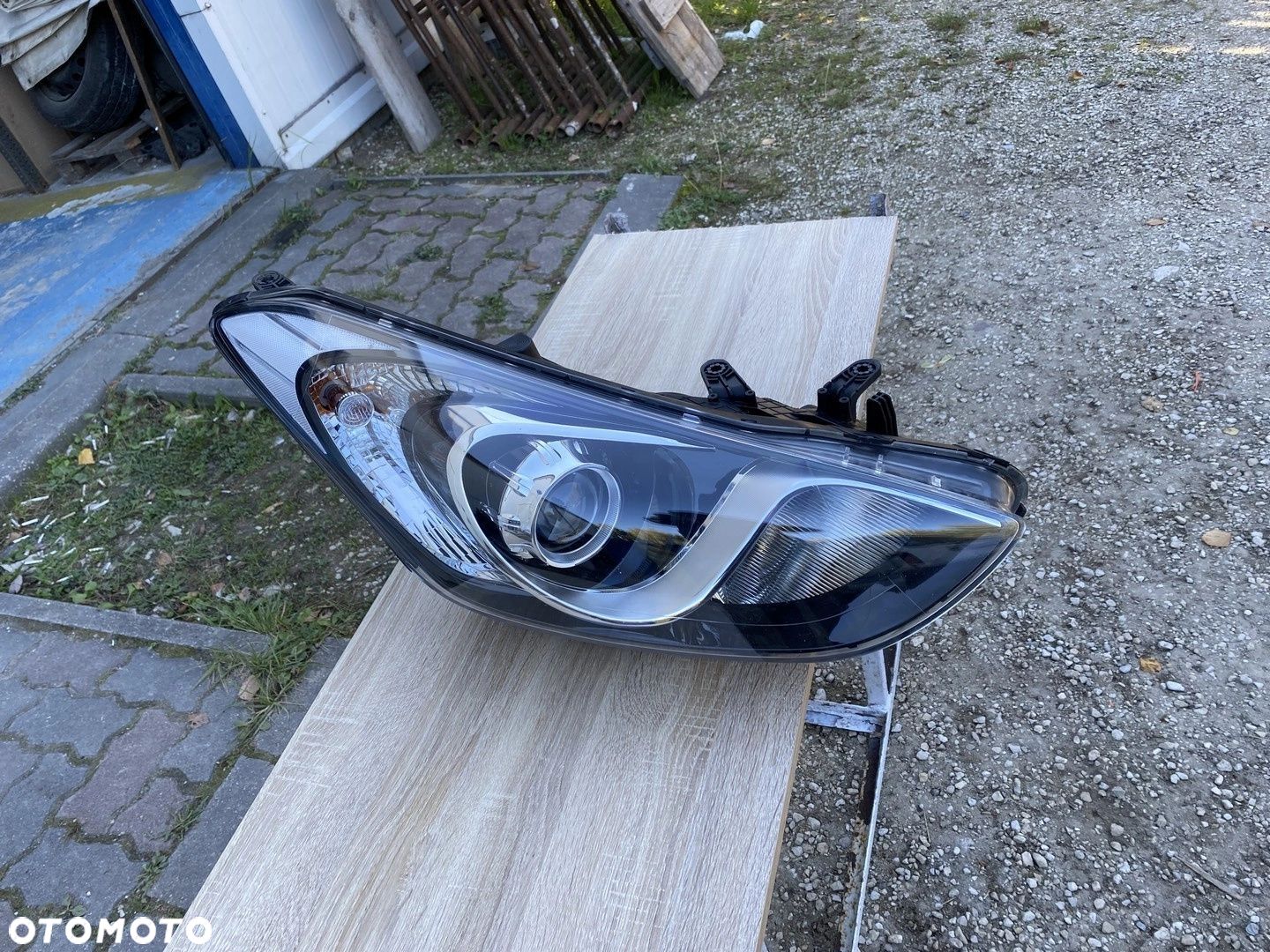 LAMPA PRZEDNIA PRAWA HYUNDAI I30 II 12-16 SOCZEWKA 92102-A6100 - 1