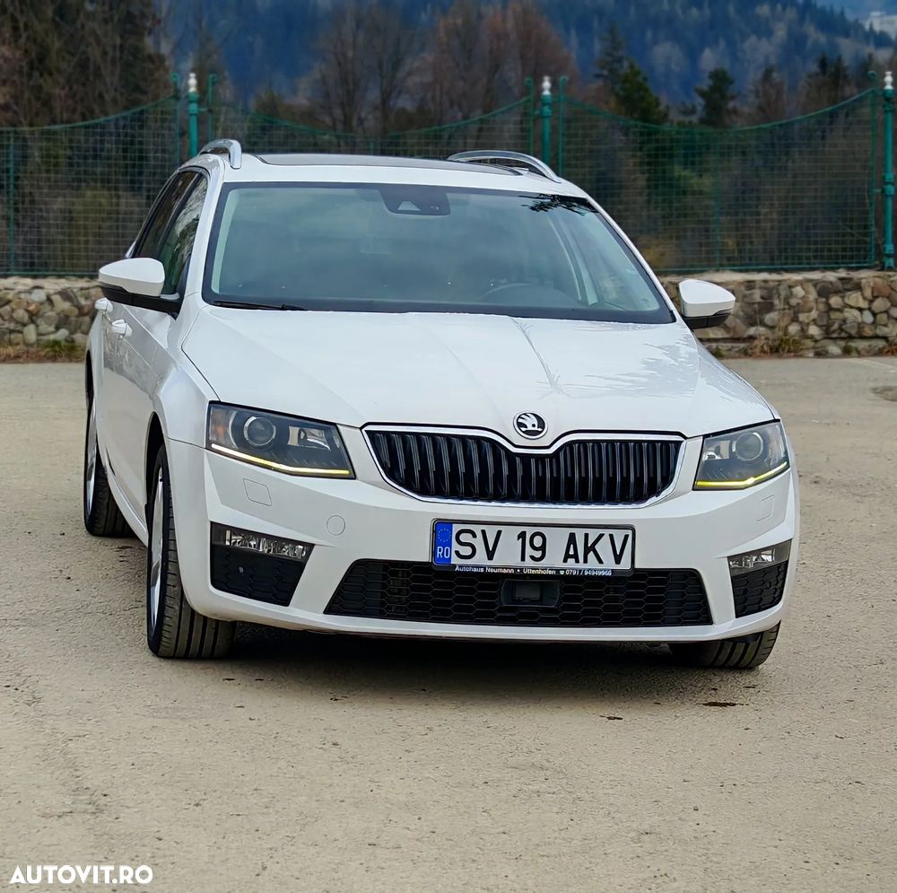 Skoda Octavia 2.0 TDI AMBITION DSG - 24