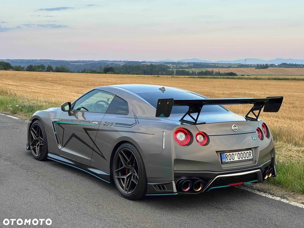 Nissan GT-R Prestige - 11
