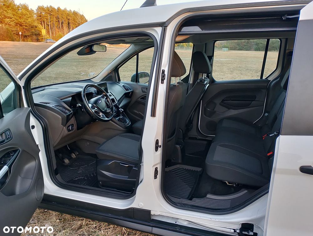 Ford Transit Connect - 21