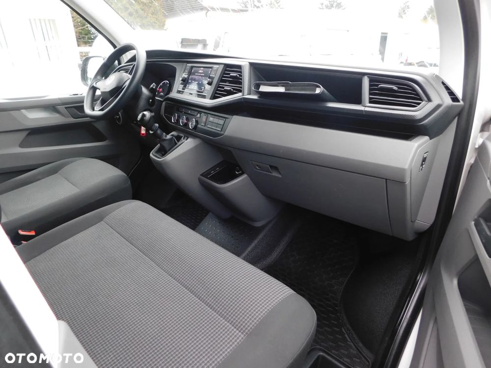 Volkswagen Transporter - 5