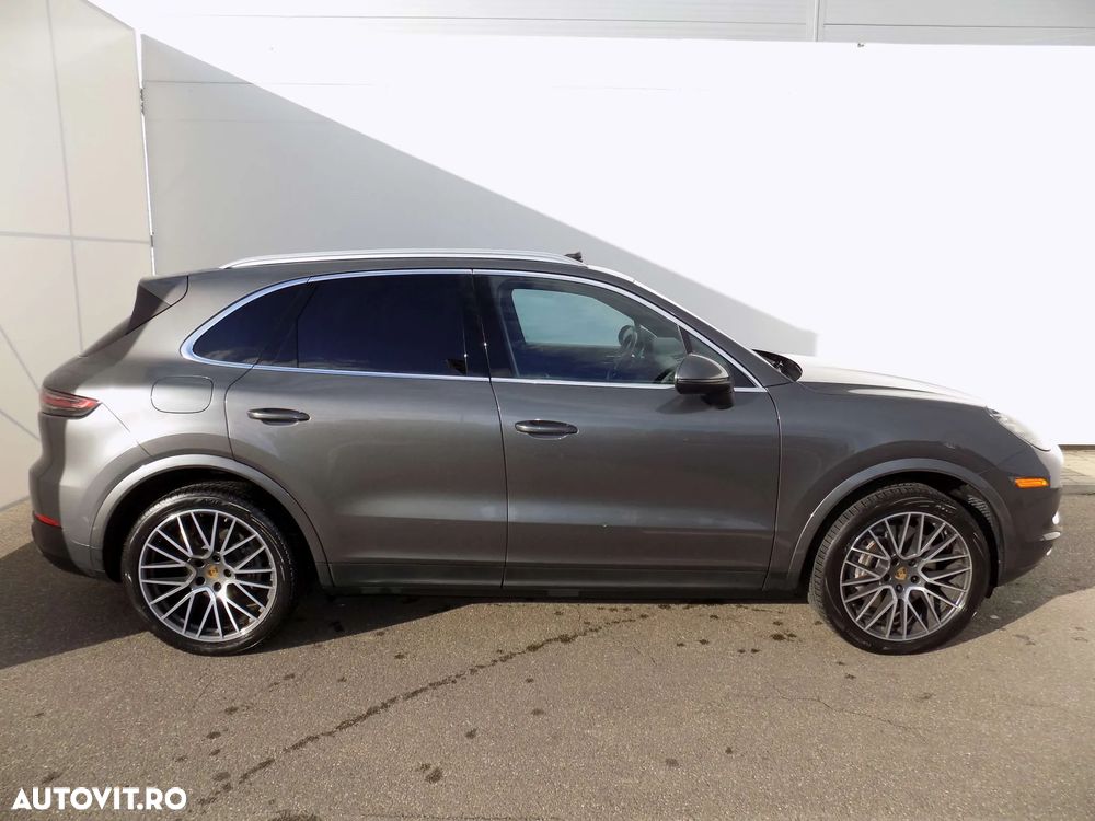 Porsche Cayenne Standard - 6