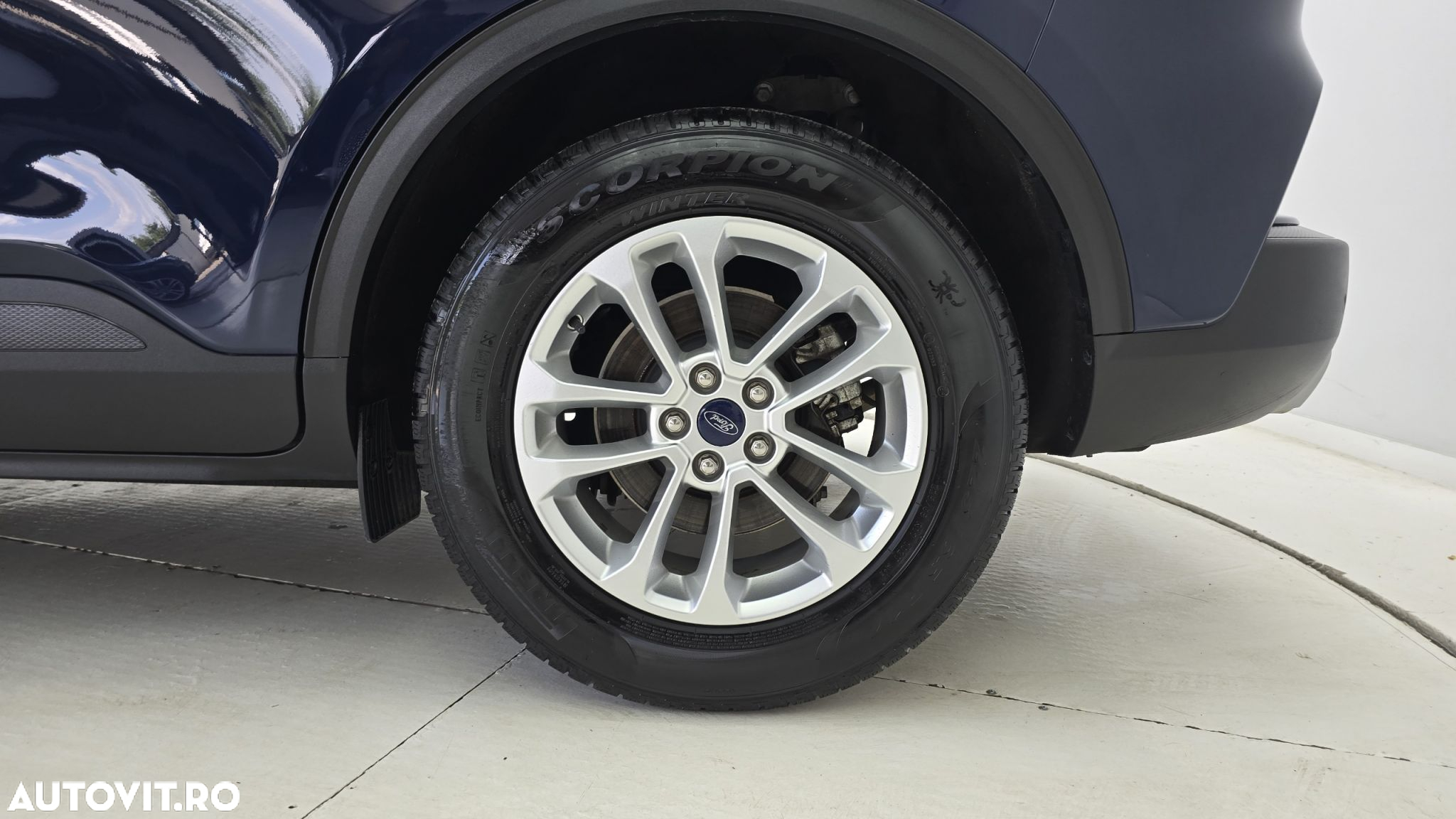 Ford Kuga - 22