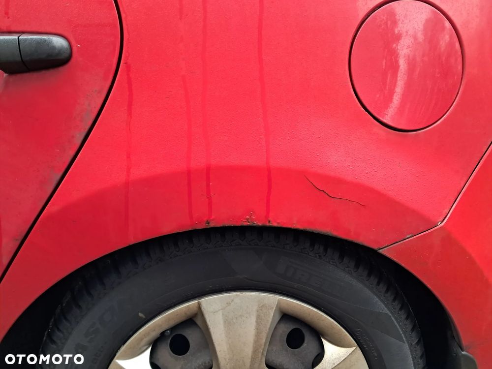 Hyundai i30 1.4 Base + - 14