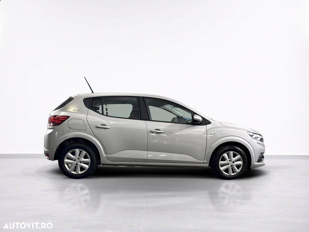 Dacia Sandero - 7