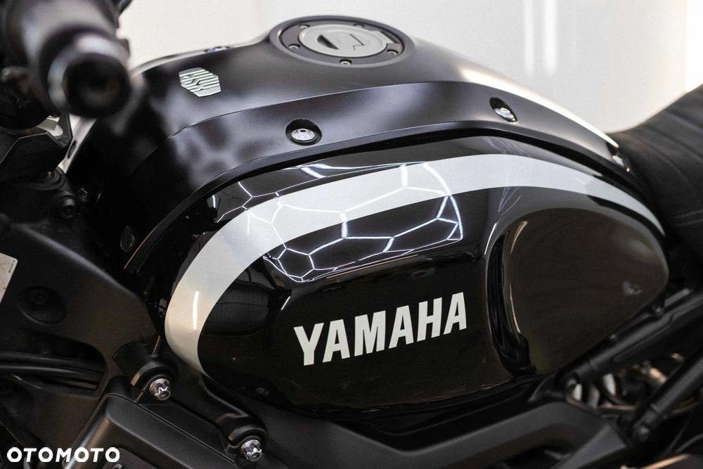 Yamaha XSR - 25