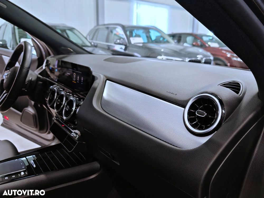 Mercedes-Benz GLA 250 e 8G-DCT - 8