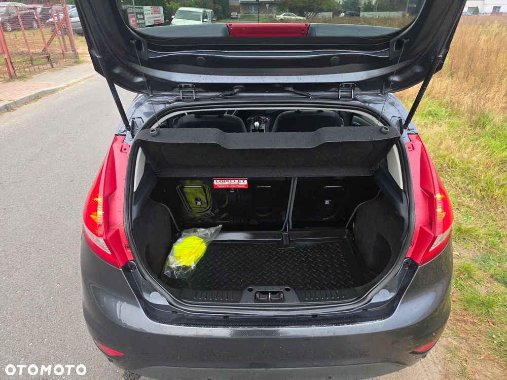 Ford Fiesta - 16