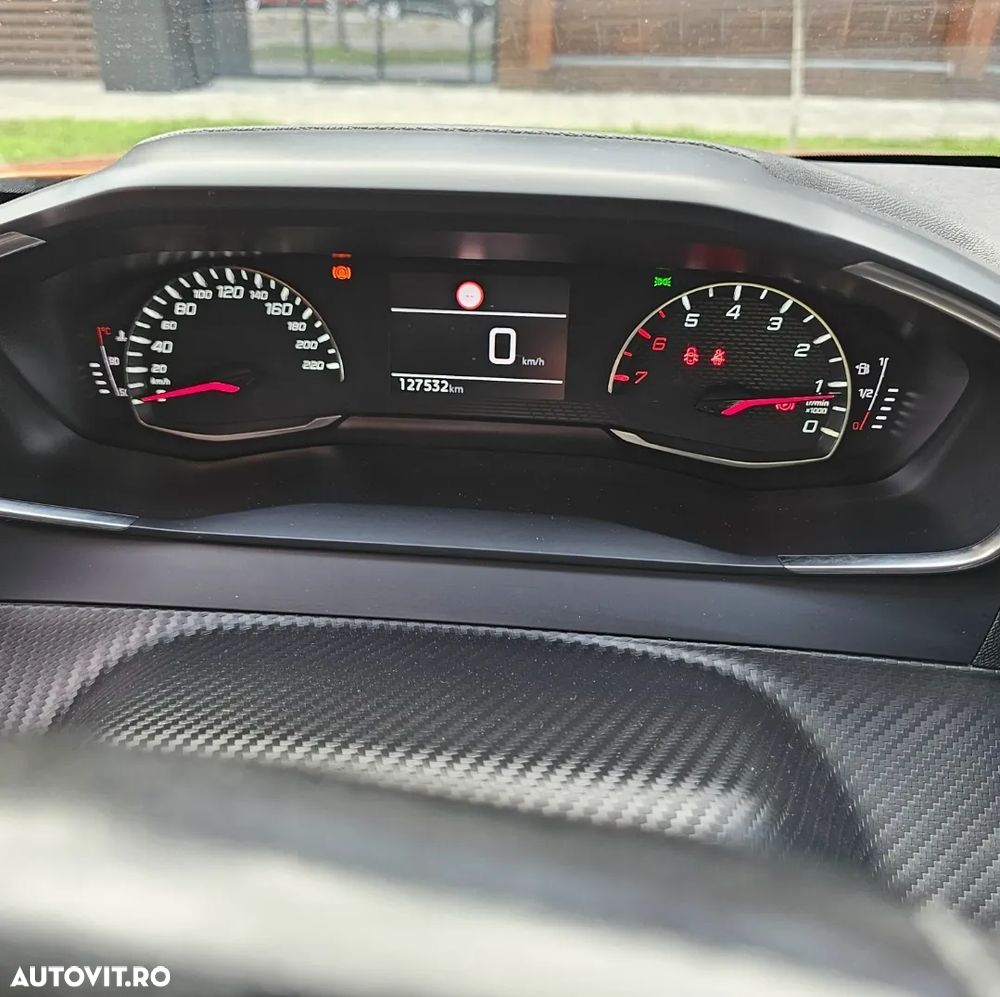Peugeot 2008 - 15