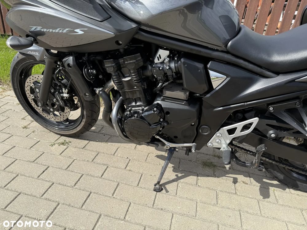 Suzuki Bandit - 9