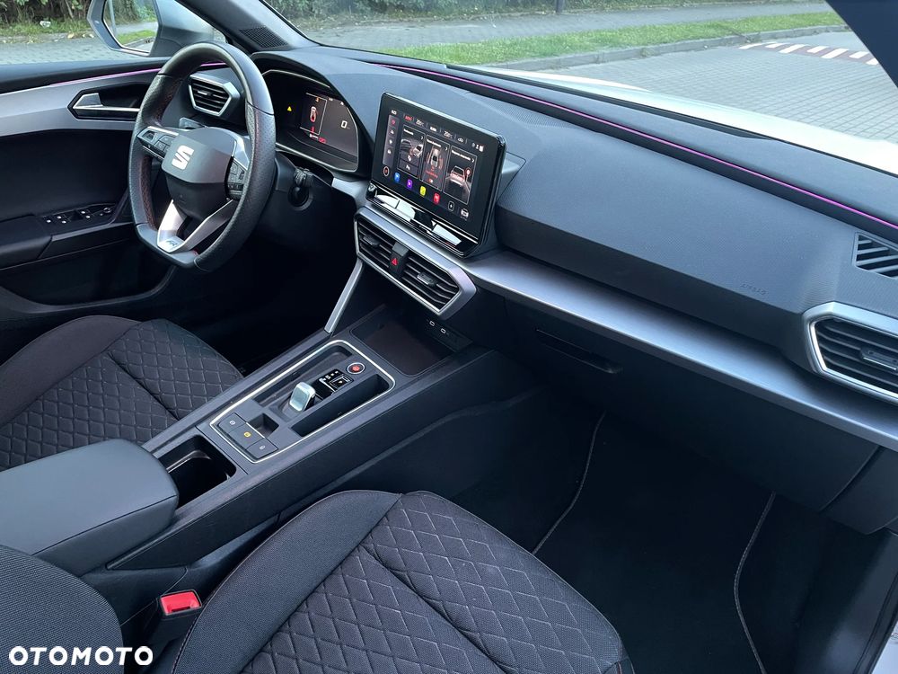 Seat Leon Sportstourer 2.0 TDI FR DSG - 25