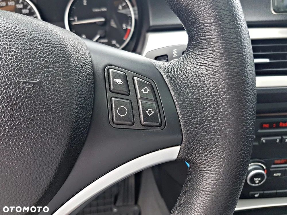BMW Seria 3 320d Efficient Dynamics - 18