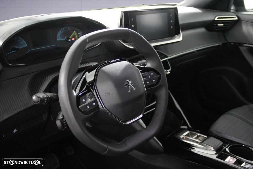 Peugeot e-2008 - 8