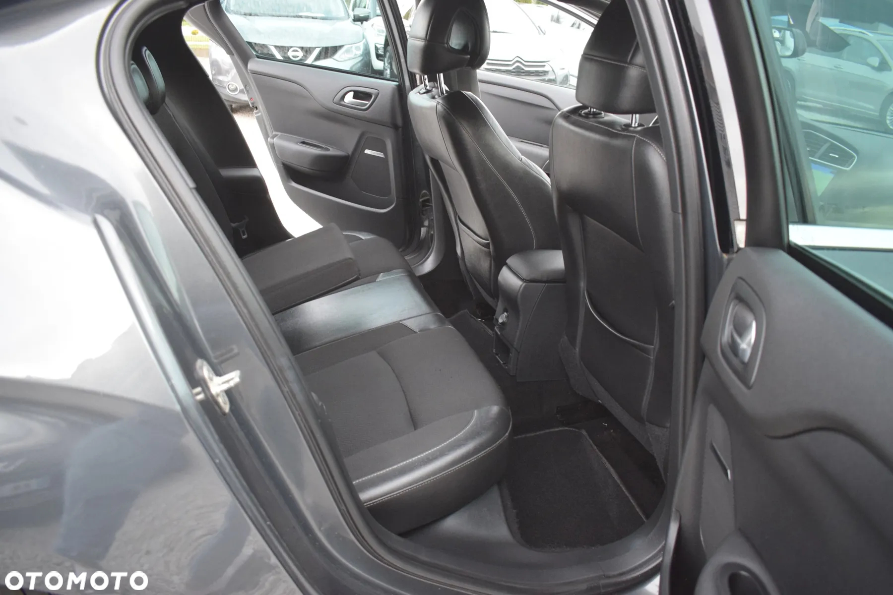 Citroën DS4 HDi 115 Chic - 9