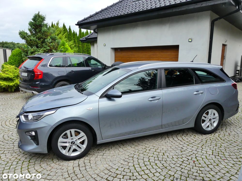 Kia Ceed - 13