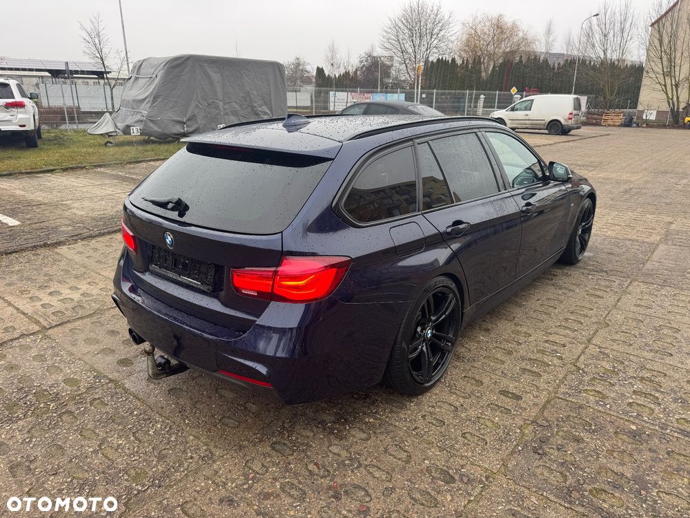 BMW Seria 3 320i Sport Line - 13